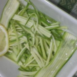 Gamberetti e zucchine all'insalata