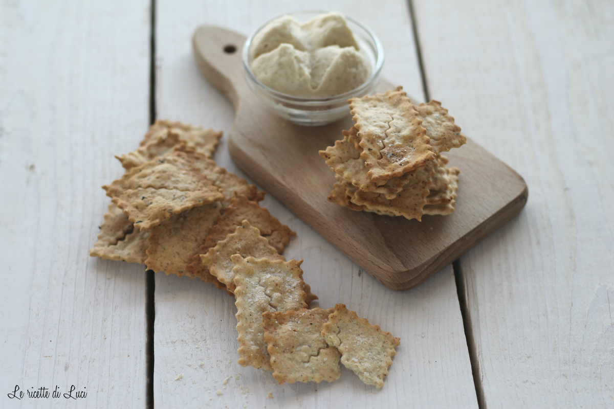 Crackers con esubero di pasta madre