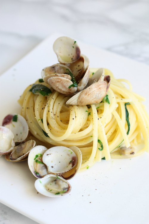 Spaghetti vongole e rucola