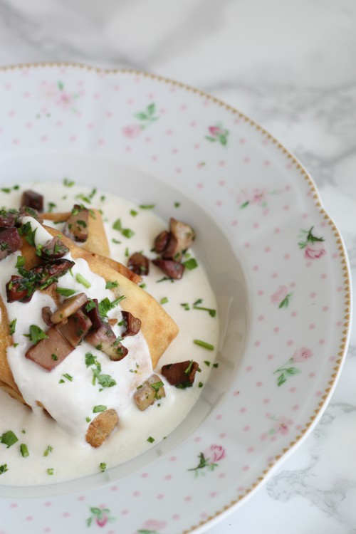 Fagottini ai funghi in crema di parmigiano