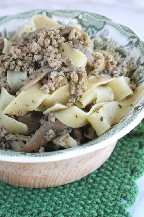 Pappardelle funghi e carne macinata