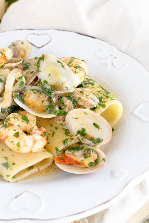 Paccheri gamberoni e frutti di mare