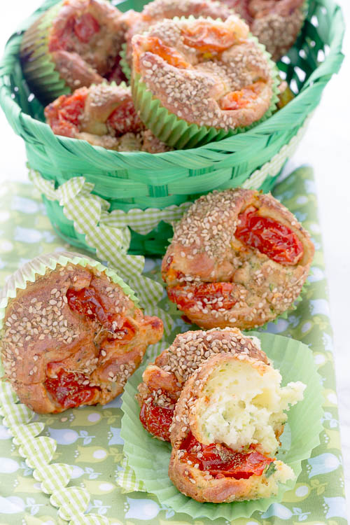 Muffins salati zucchine e pecorino