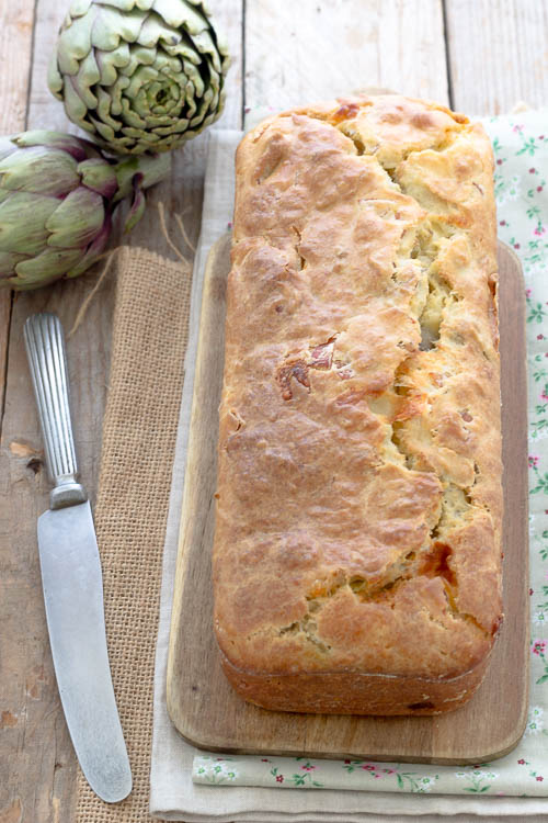 Plumcake salato con carciofi e yogurt greco