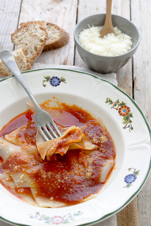 Sagne a pezzi...la pasta fatta in casa dai miei nonni