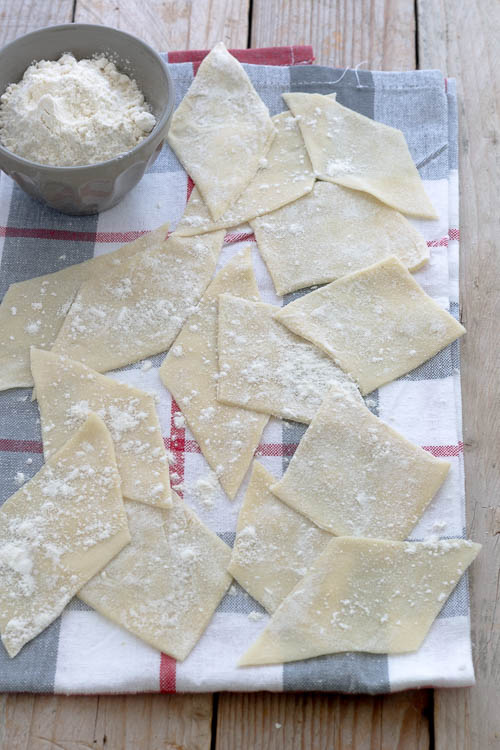 Sagne a pezzi...la pasta fatta in casa dai miei nonni