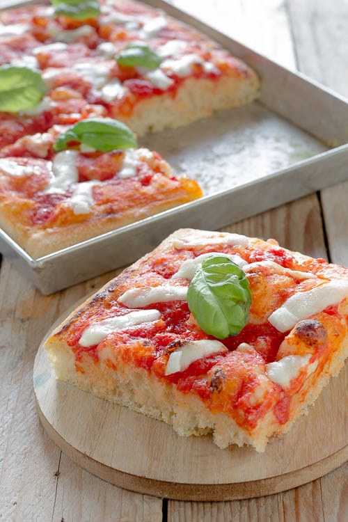 Pizza a lunga lievitazione (impasto Bonci)