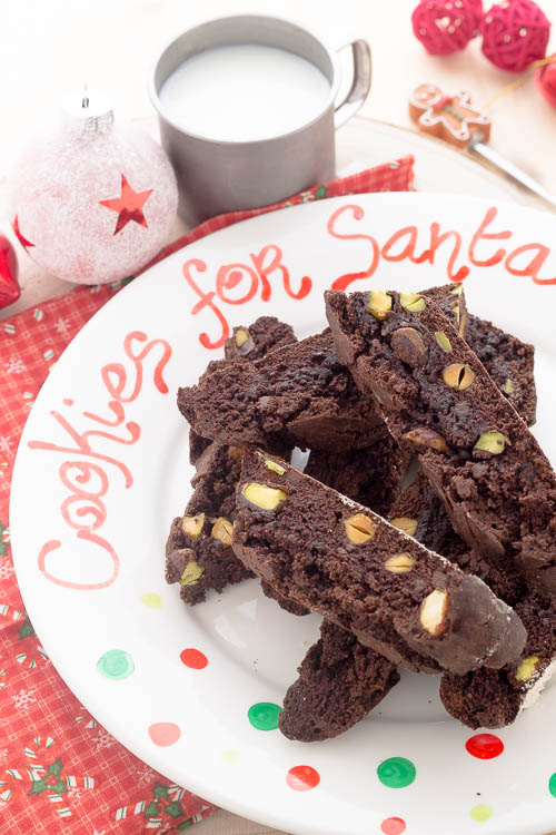 Biscotti al cioccolato e pistacchi