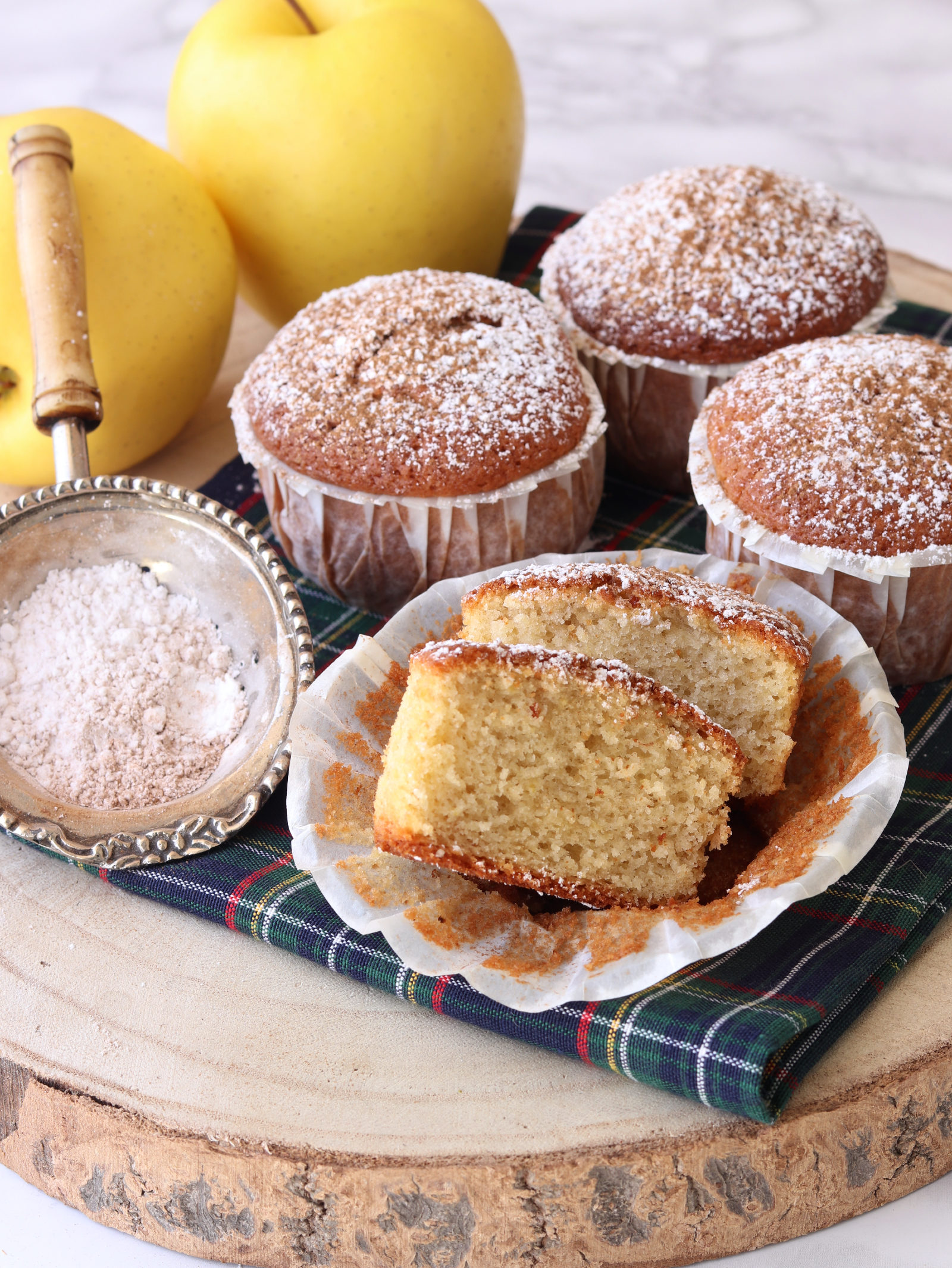 Pan di mele (Muffins con mele frullate)